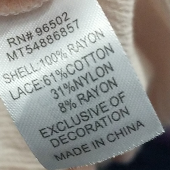 "C" Soft Pink Lacy Top. Sz S - Picture 7 of 7